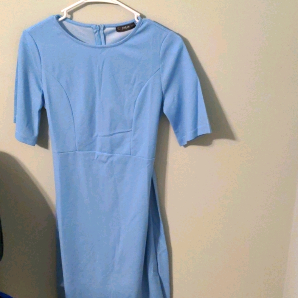 Three quarter sleeve dress